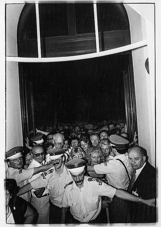 Fotografija s otvorenja Muzeja Mimara 1987.