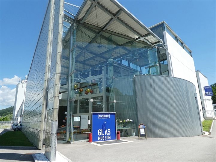 Stakleno pročelje Muzeja stakla u Bärnbachu